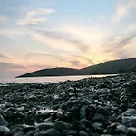 On The Rocks Bed & Breakfast 3*