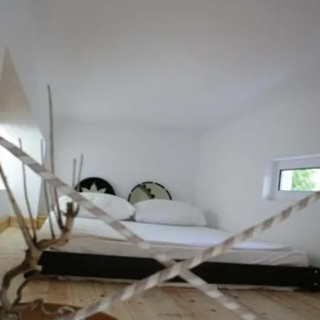 On The Rocks Bed and Breakfast Κηπαρό