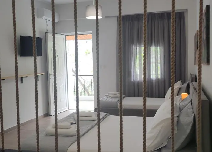 住宿加早餐酒店 On The Rocks