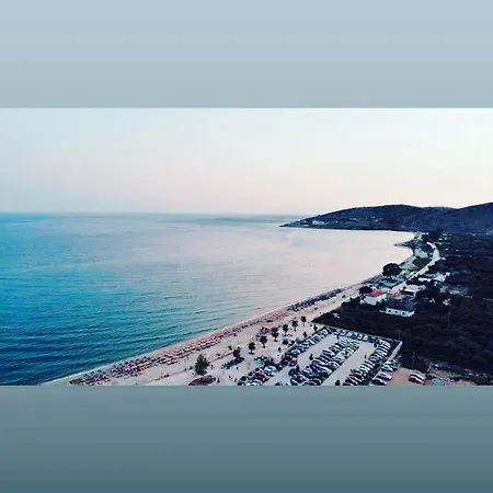 On The Rocks Oda ve Kahvaltı Qeparo