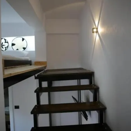 On The Rocks Oda ve Kahvaltı