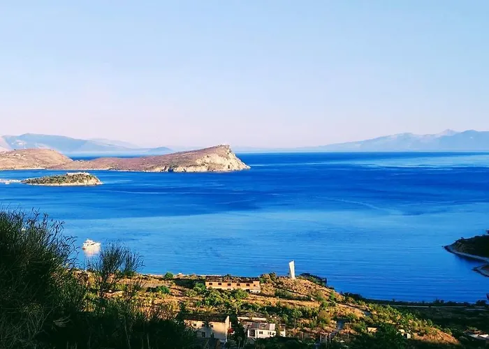 On The Rocks Bed & Breakfast 3*