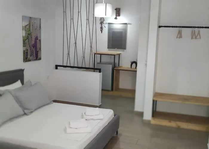 Bed & Breakfast On The Rocks Qeparo